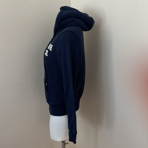 (NWT) Abercrombie & Fitch Women’s Full Zip Sherpa Hoodie in Navy, Small - Picture 9 of 15